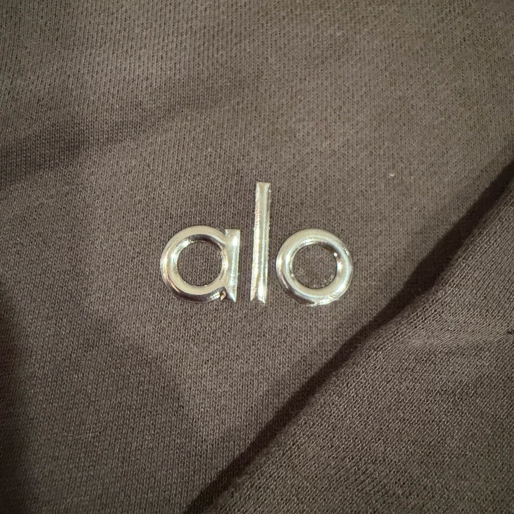 Alo Yoga Women's Cropped Accolade Crewneck Sweatshirt in Espresso - Picture 3 of 4